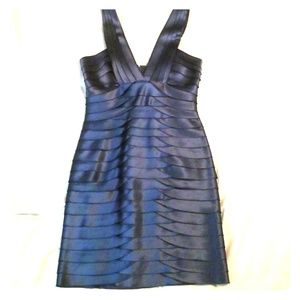 🔹 Blue BCBG Maxazria dress 🔹